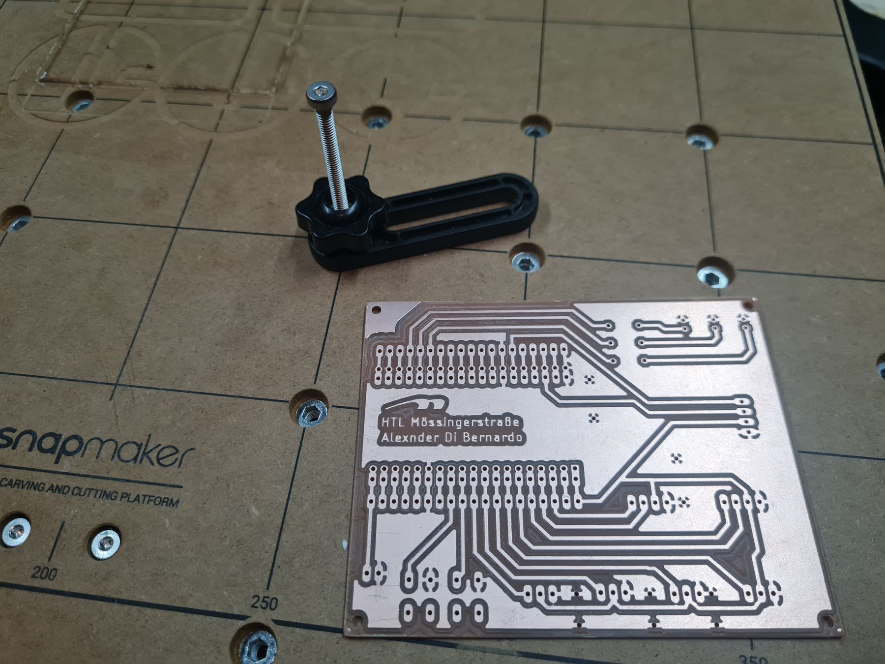 ESP32-Platine – Eigenentwicklung & CNC Bild 3