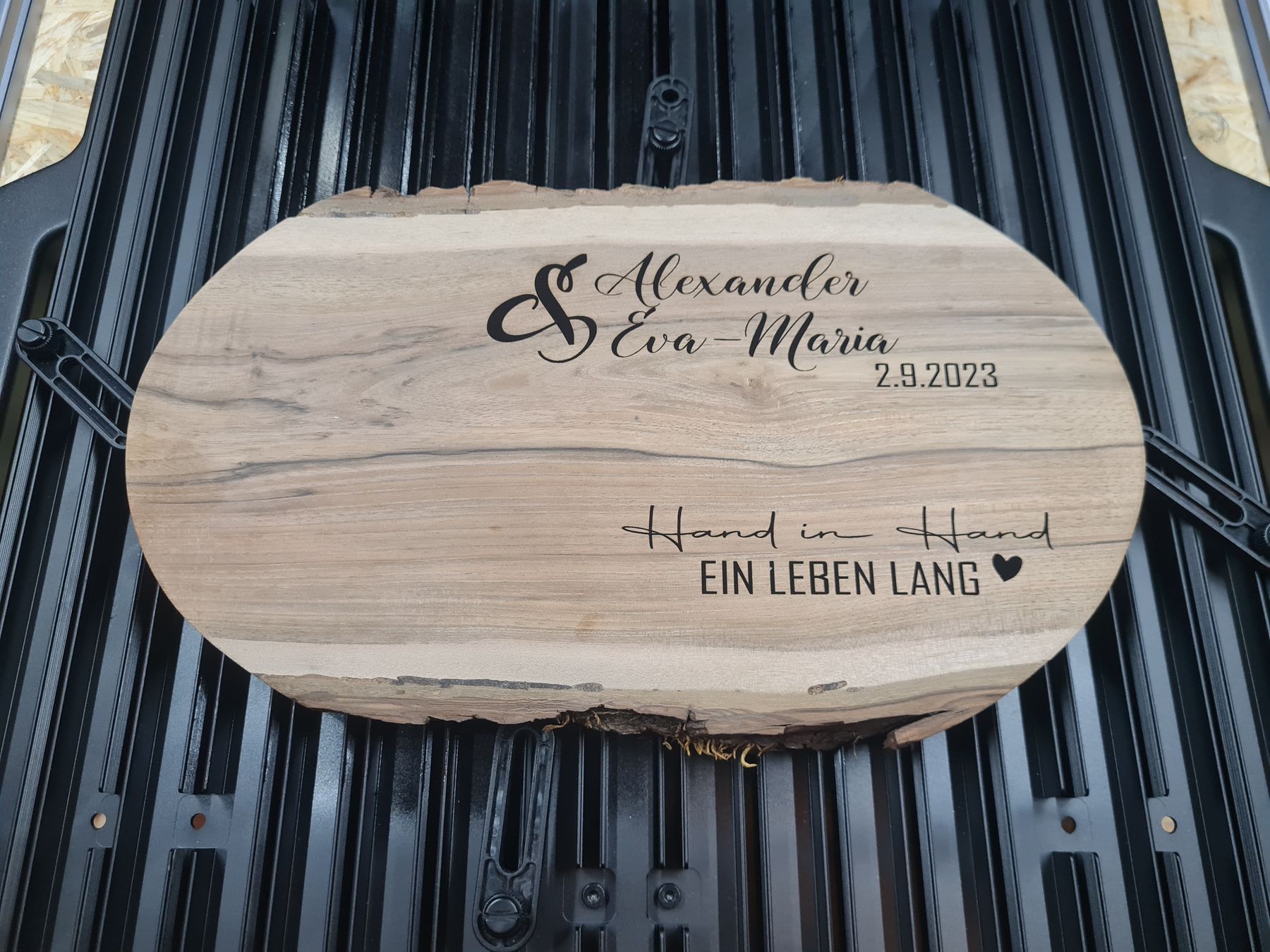 Hochzeits-Set: Ringkissen & Gäste-Anstecker Bild 2