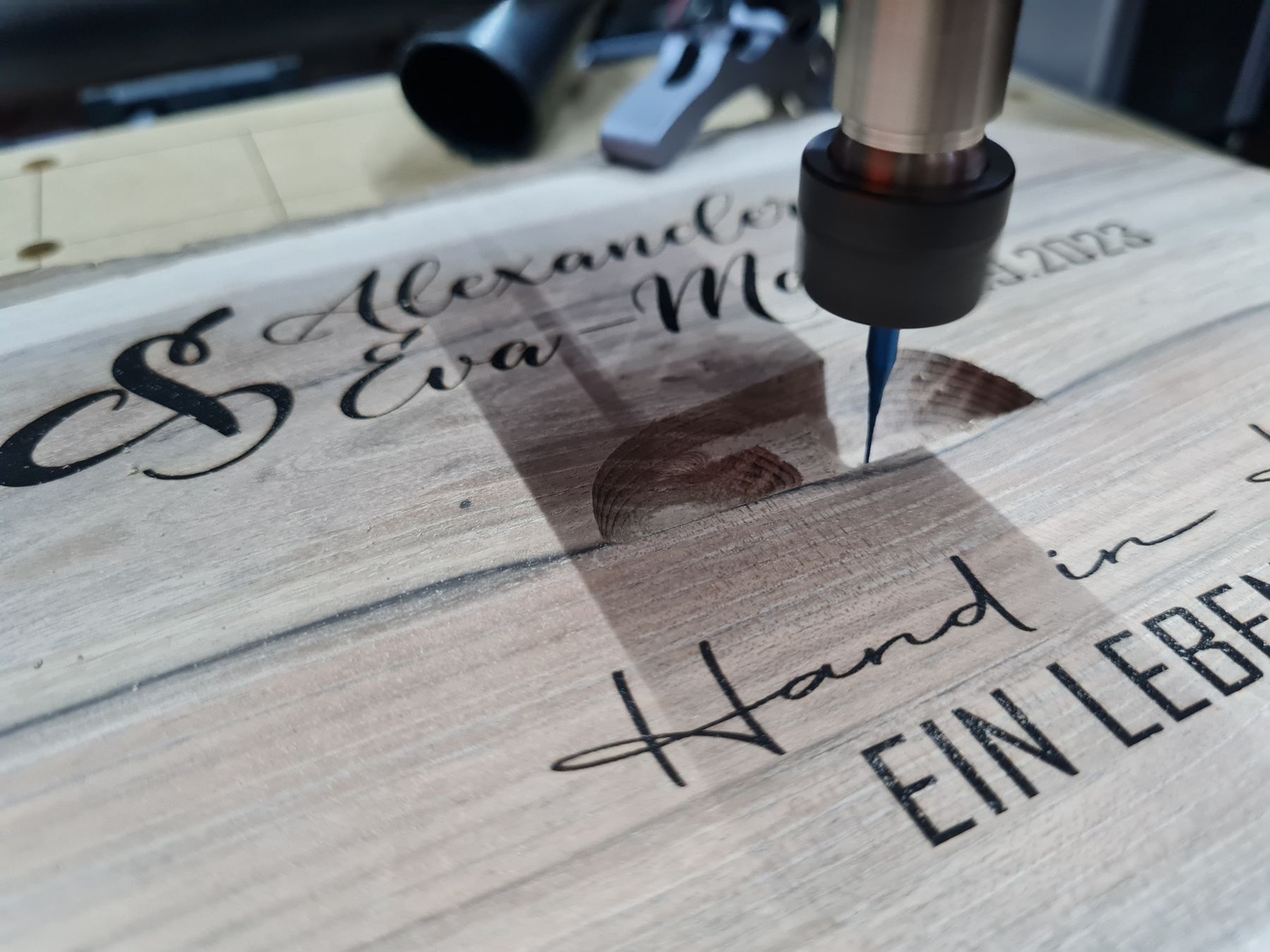 Hochzeits-Set: Ringkissen & Gäste-Anstecker Bild 3